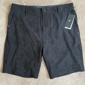 NWT Men’s Tavik Boardshorts 32